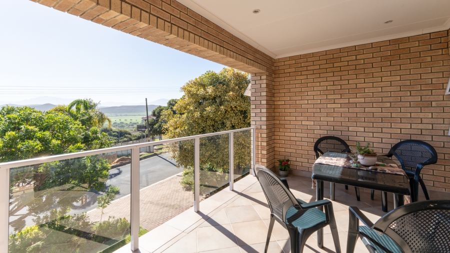 3 Bedroom Property for Sale in Fraaiuitsig Western Cape